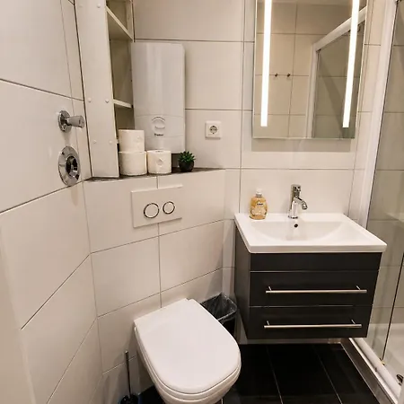 Citynest O5 Black Crown Suite هانوفر